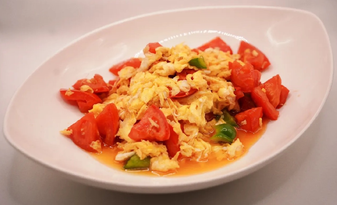 Tomato with Stir-Fried Egg